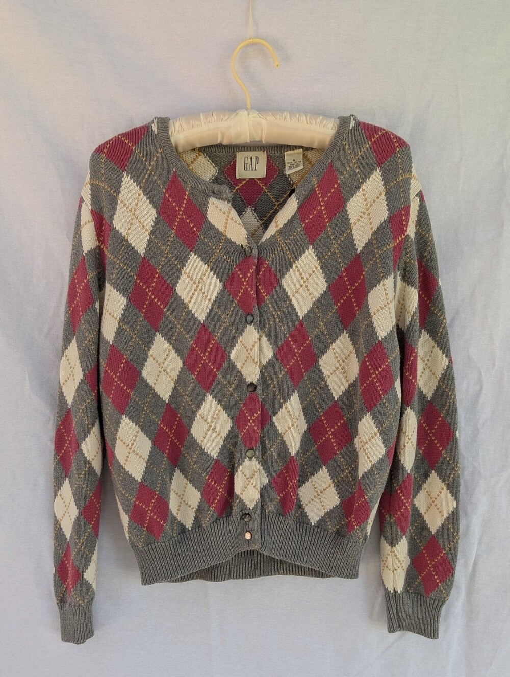 Vintage GAP Women's Gray, Red & Cream Argyle Button Cardigan